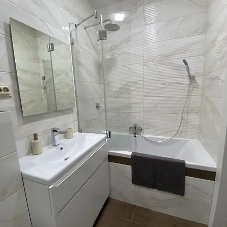 Avalon Time Apartament *